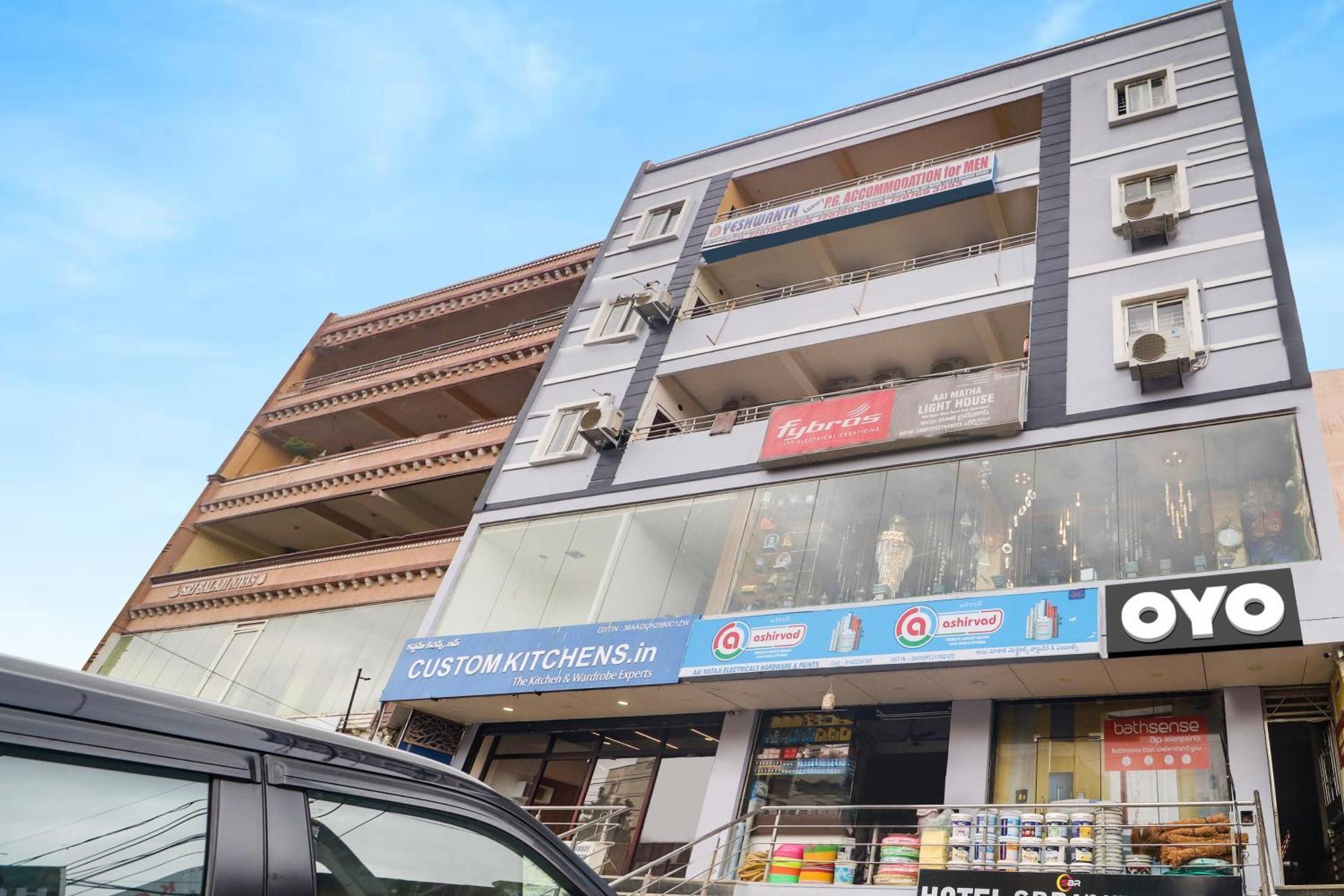 Hotel Collection O Sbr Kondapur Near Rto Office Hyderabad Esterno foto