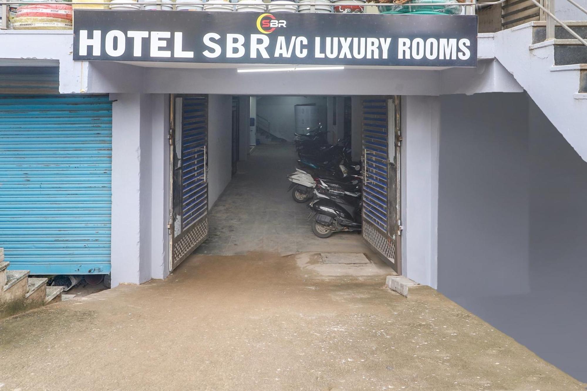 Hotel Collection O Sbr Kondapur Near Rto Office Hyderabad Esterno foto